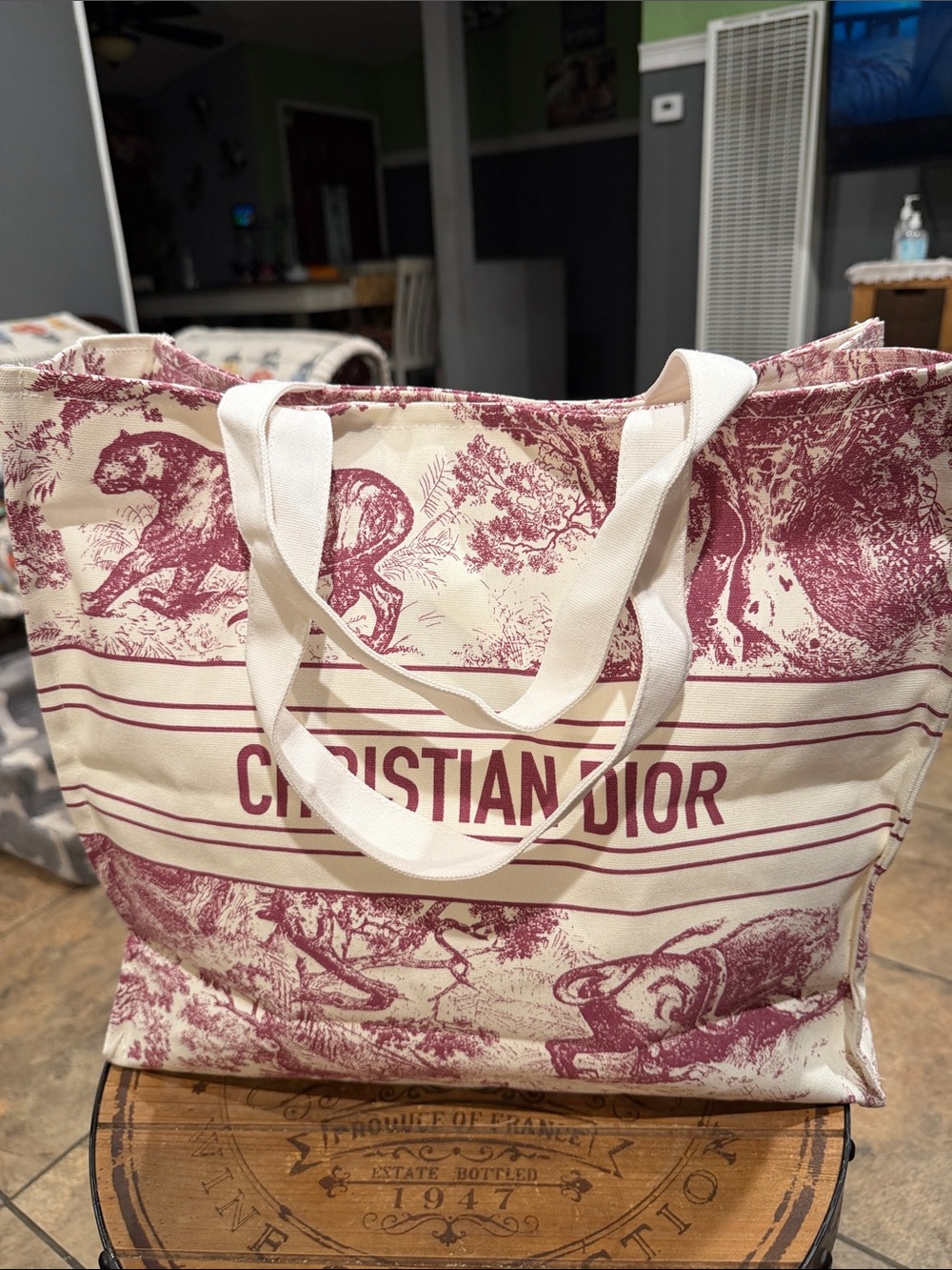 Dioriviera Canvas Tote in Cream and Burgundy - Picture 3 of 4